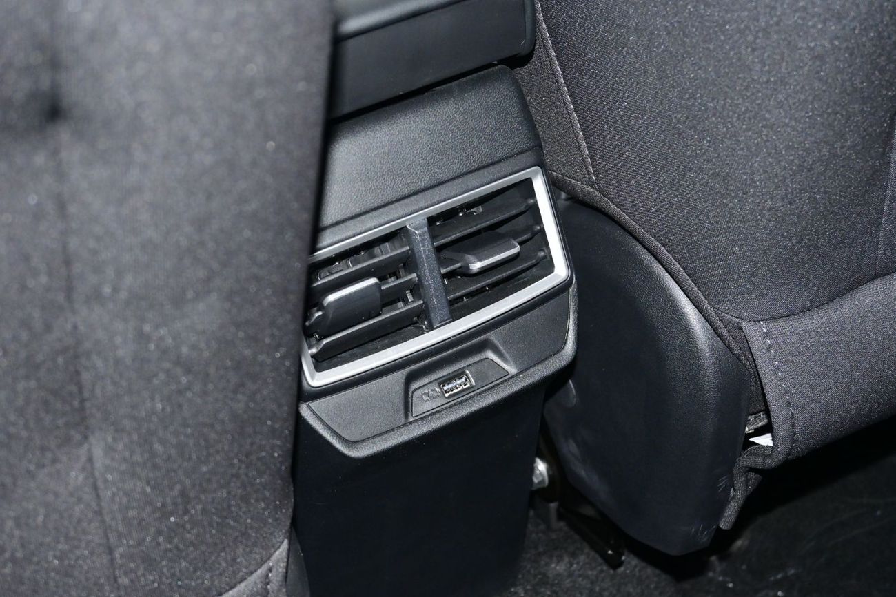 أم جي ZS MG ZS 1.5L Petrol FWD, Model 2025, Color Silver