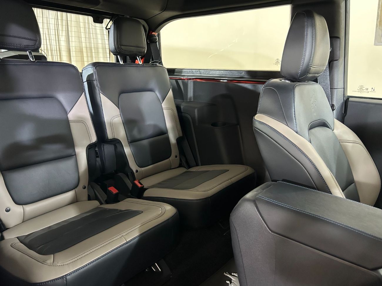 فورد برونكو Wildtrak 2.7L (4 Seater)