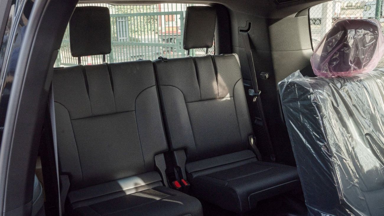 تويوتا لاند كروزر GXR 2026 Toyota Land Cruiser GXR 3.5L AT Petrol (Black-Black)