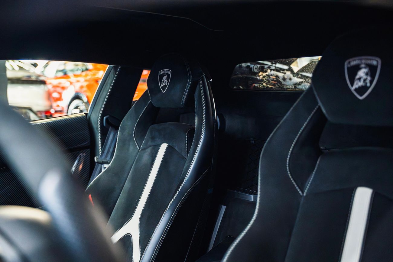 Lamborghini Aventador