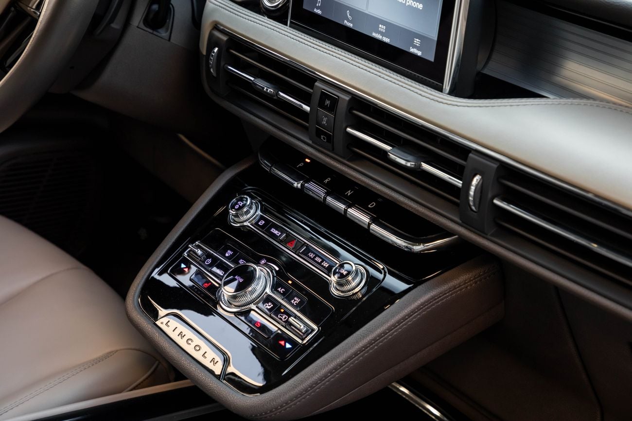 لينكولن كورساير Lincoln Corsair Premier