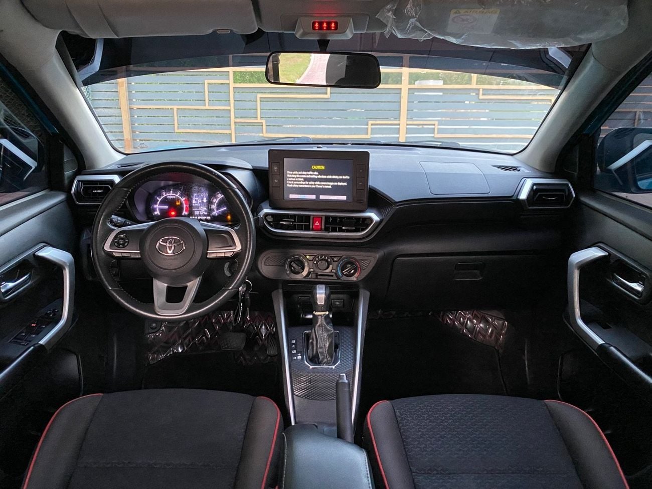 Toyota Raize E