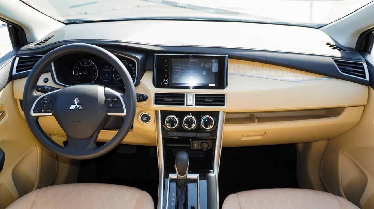 Mitsubishi Xpander HIGH LINE 1.5 L