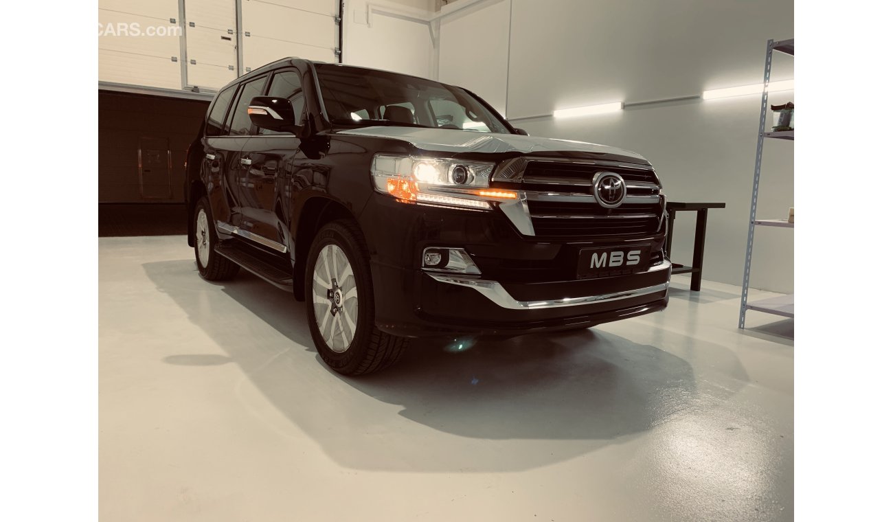 Toyota Land Cruiser MBS 5.7L Autobiography 4 Seater Brand New for Export only