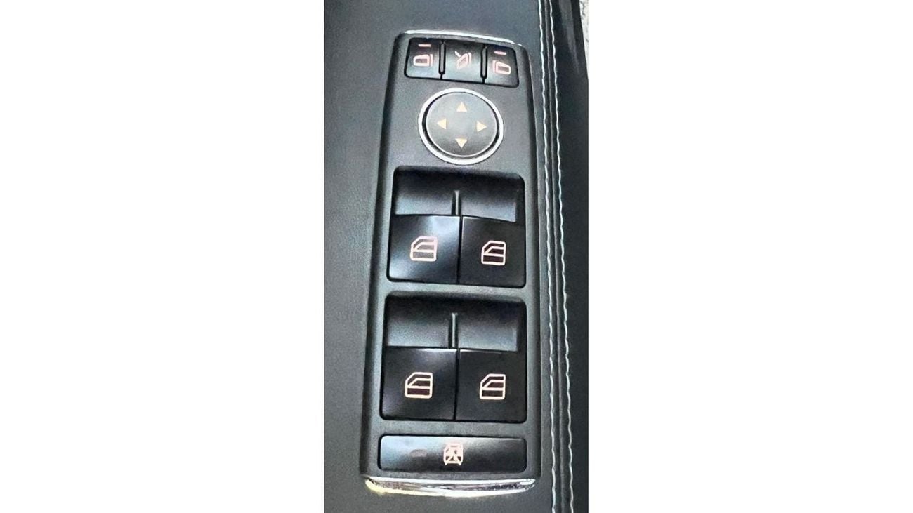 تسلا Model S تيسلا موديل S P85D 2015 | دول مجلس التعاون الخليجي | محرك مزدوج | فش | العديد من الإضافات