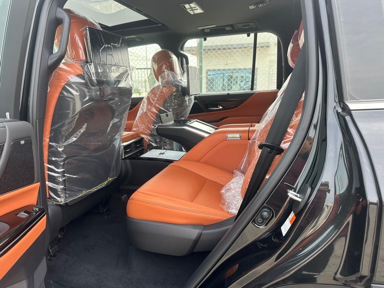 لكزس LX 700h 2025 Lexus LX700h VIP 3.5L AT Hybrid