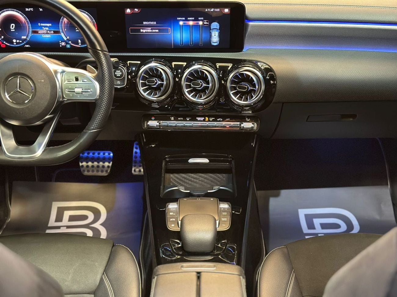 مرسيدس بنز CLA 250 4MATIC