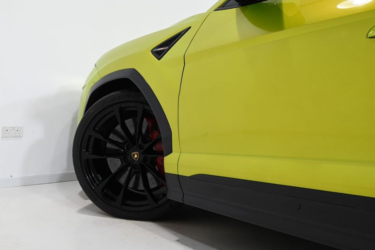 Lamborghini Urus STD 2022 Lamborghini Urus, 10/2026 Lamborghini Warranty, Lamborghini Service History, GCC