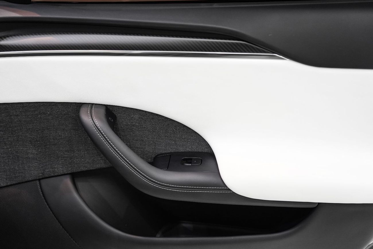 تسلا Model S Plaid (AWD) Carbon Fiber Interior | 1,020 HP!!