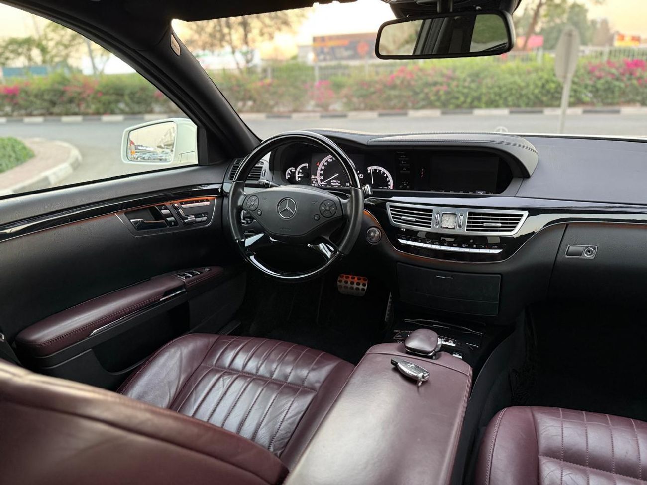 مرسيدس بنز S 350 MERCEDES BENZ S350 2013 GCC AMG FULL SERVICE HISTORY ORIGINAL PAINT