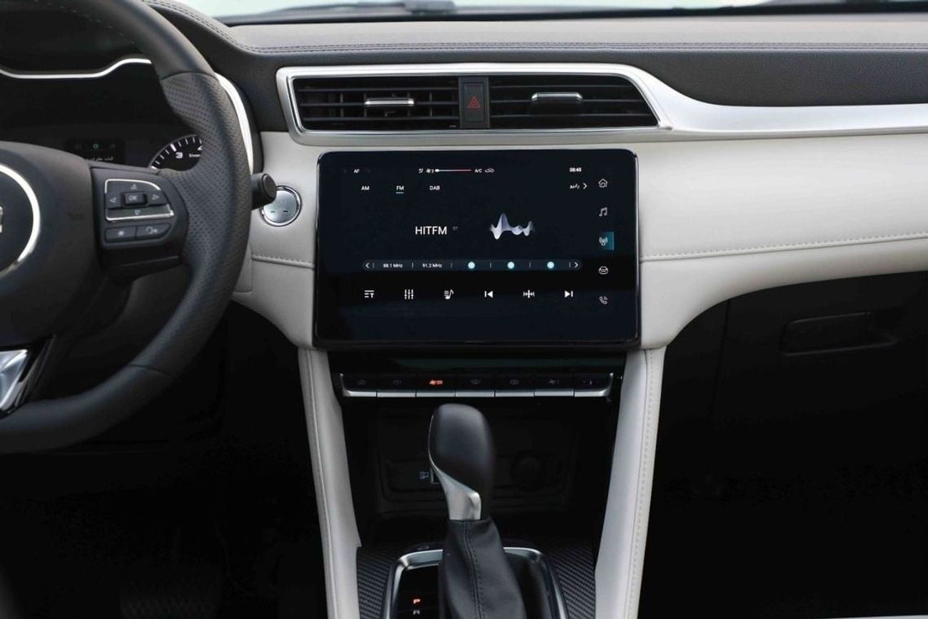 MG ZS 2025 MG ZS LUXURY 1.5 - WHITE inside BEIGE | Export Price