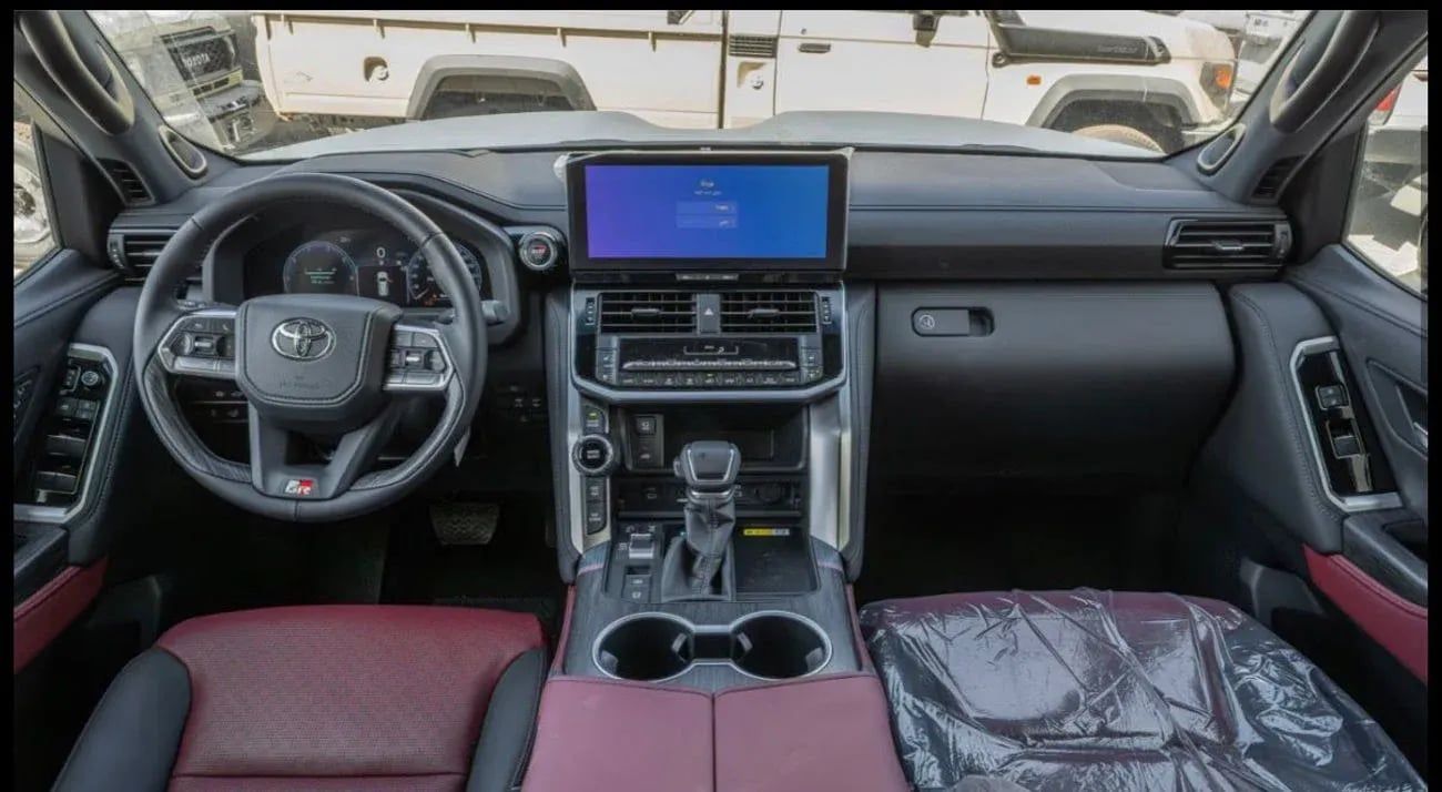 Toyota Land Cruiser LAND CRUISER GR SPORT 3.3L DIESEL 2026