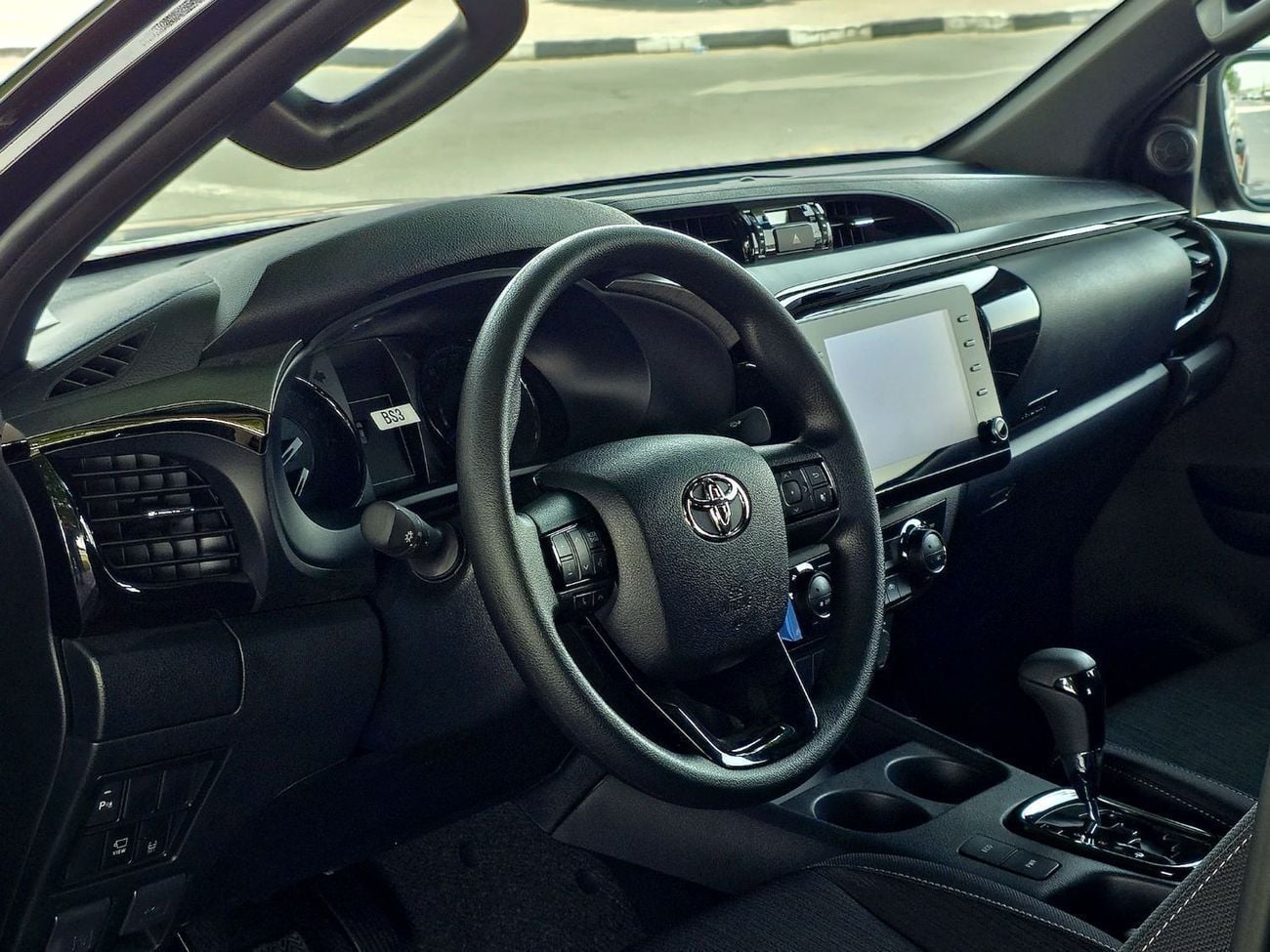 Toyota Hilux TOYOTA HILUX ADVENTURE 4.0L FULL-OPTION BLACK COLOR 2025 MODEL (BSM)