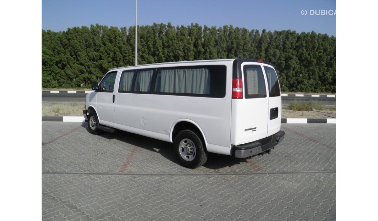 Chevrolet Express 2014 15 seat