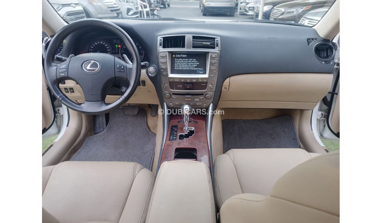 Lexus IS300 Gulf model 2007, white, beige interior, number one, imprint, leather hatch, cruise control, in excel