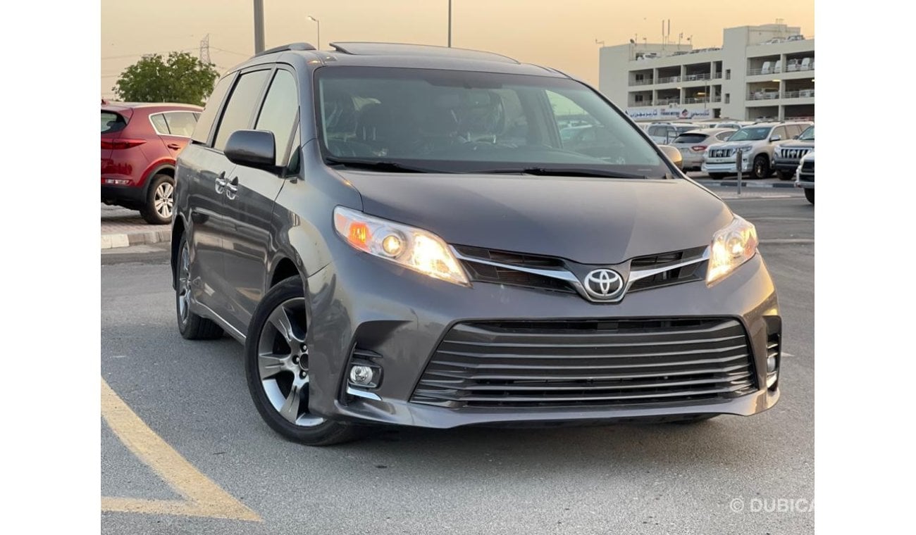 Toyota Sienna SE LIMITED START & STOP ENGINE AND ECO 3.5L V6 2016 AMERICAN SPECIFICATION