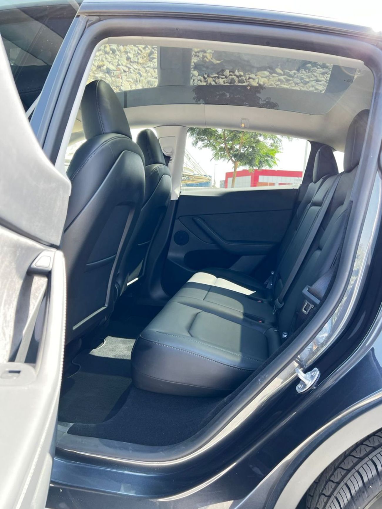 Tesla Model Y Long Range (AWD)