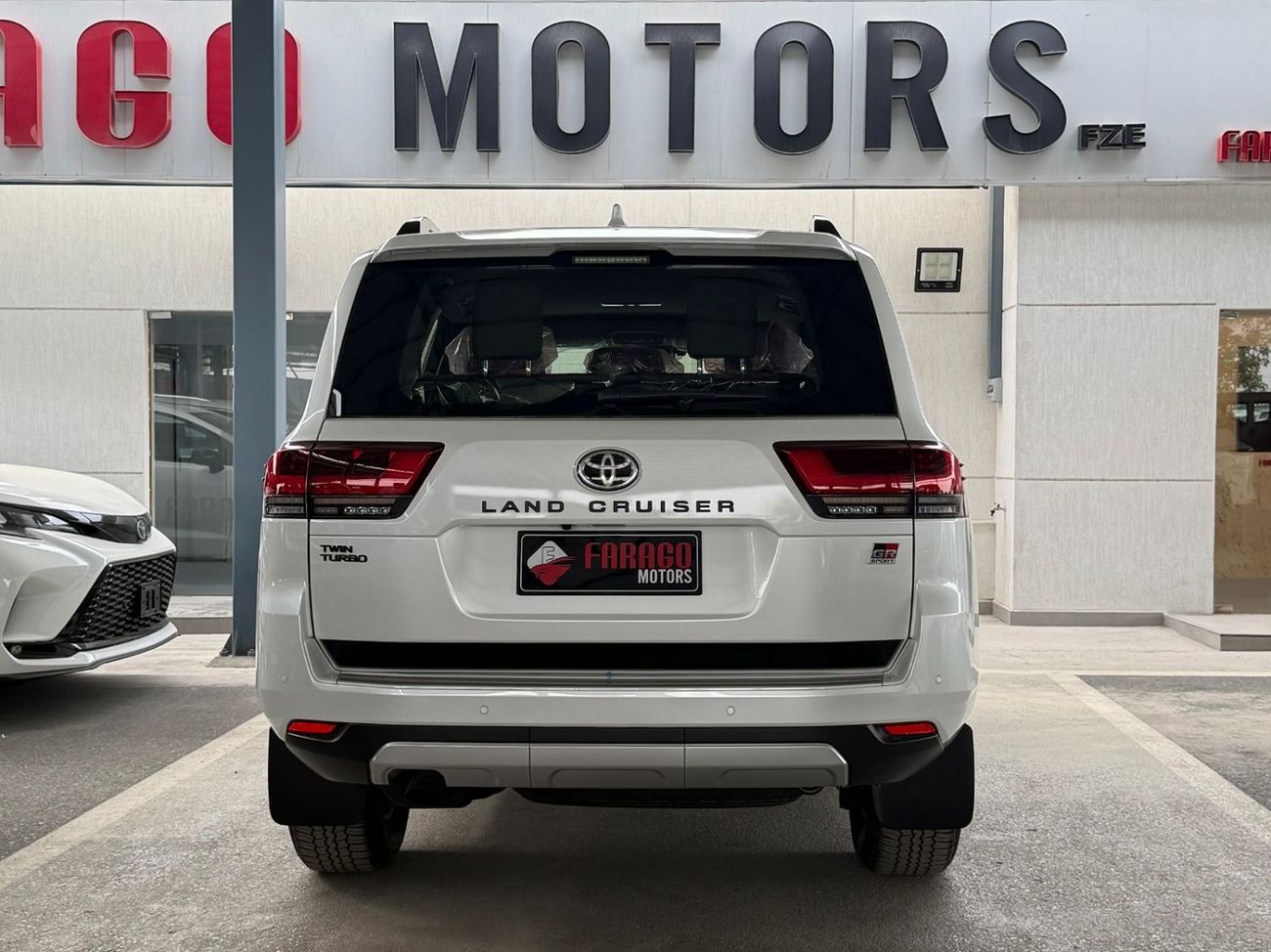 Toyota Land Cruiser 2026 LAND CRUISER 300 GR-SPORT 3.5 TWIN TURBO 