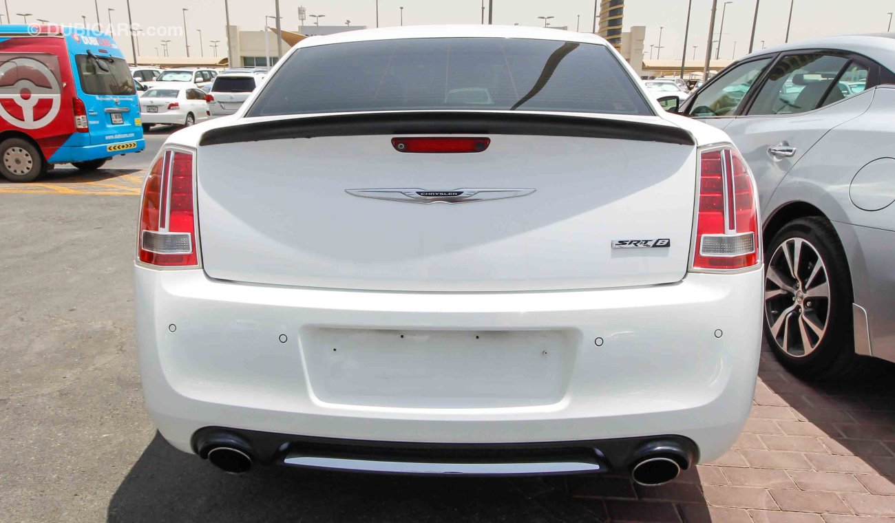 Chrysler 300C SRT8