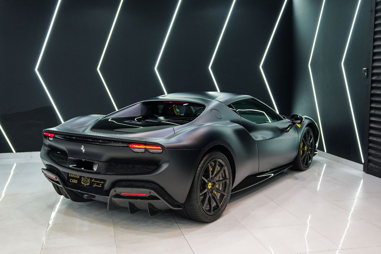 Ferrari 296 GTB 3.0T V6 PHEV Full Carbon Fiber Package, Daytona Seats, Carbon Fiber Wheels, Dealer Warranty + Servic