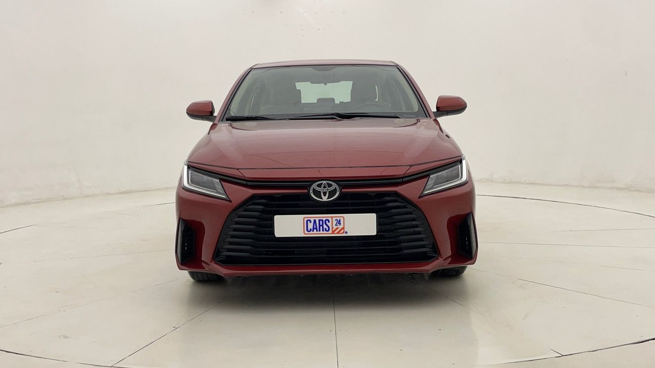 تويوتا يارس E 1.5 | بدون دفعة مقدمة | اختبار القيادة في المنزل