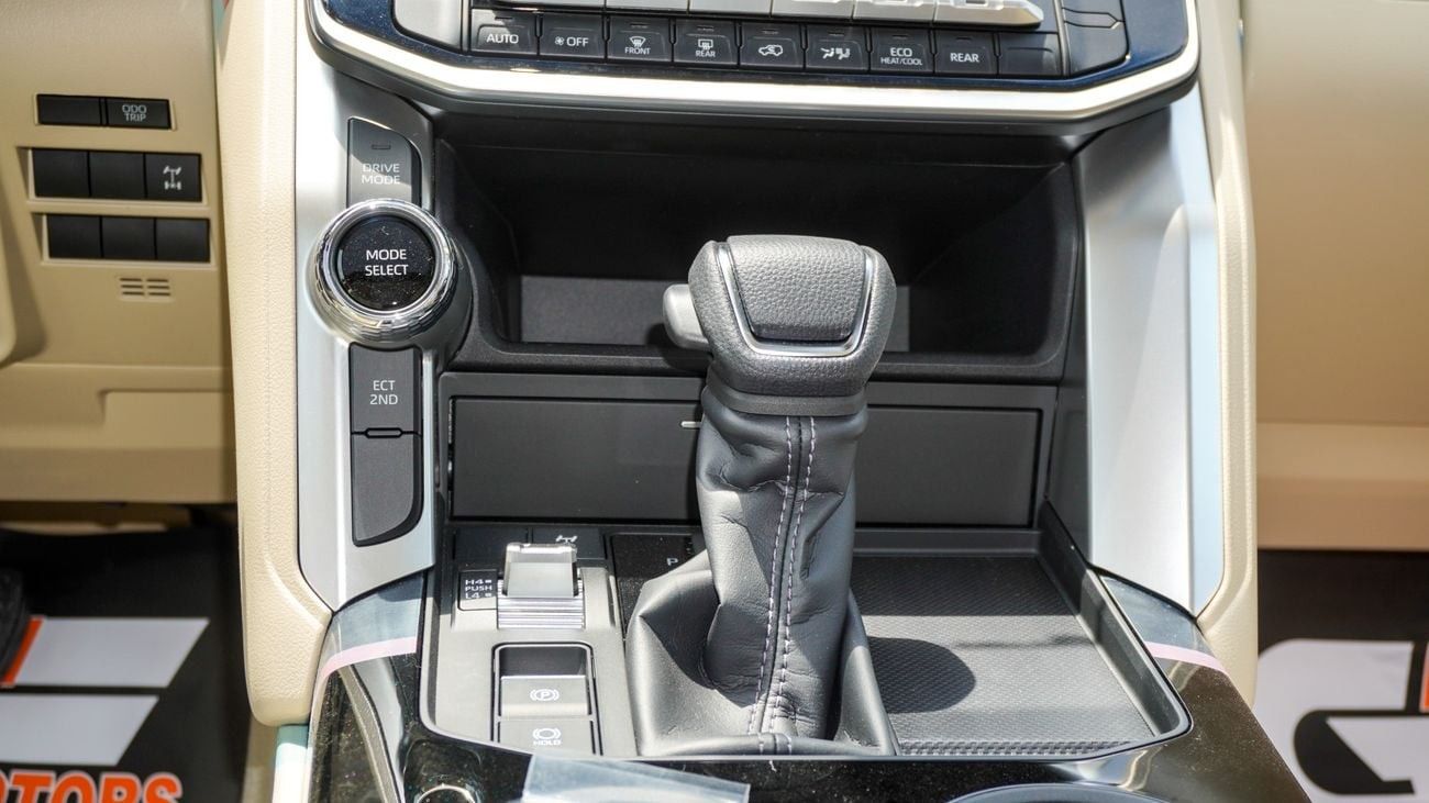 تويوتا لاند كروزر GXR 3.5 L Twin Turbo V6