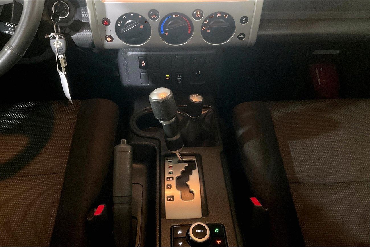 تويوتا إف جي كروزر GXR | شامل الضمان | 0 ﺪﻔﻋﺓ ﺃﻮﻟﻯ