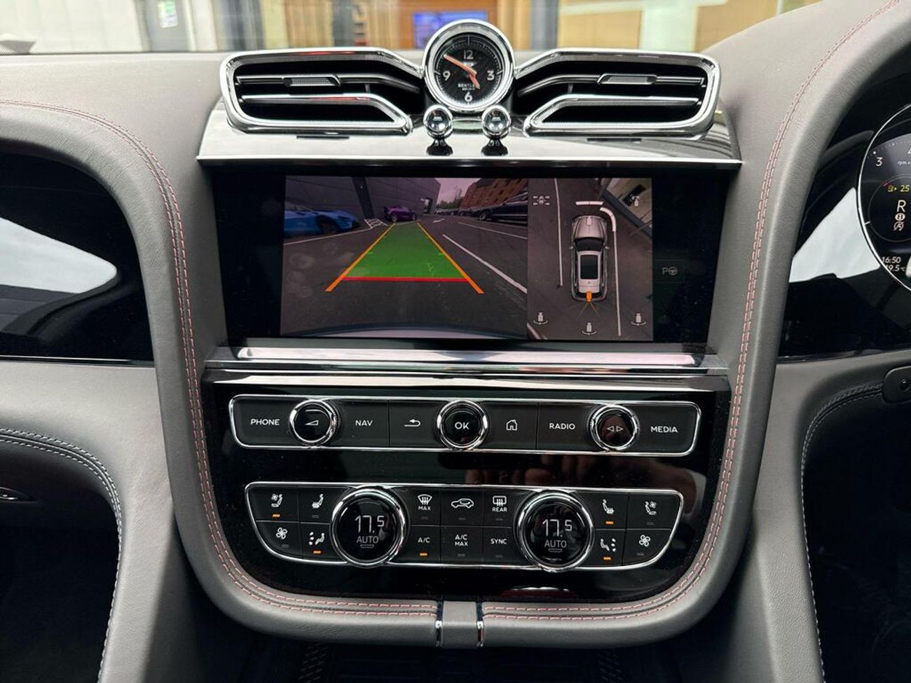 Bentley Bentayga 4.0 V8 S Auto 4WD Euro 6 (s/s) 5dr (EXPORT ONLY) Right hand drive