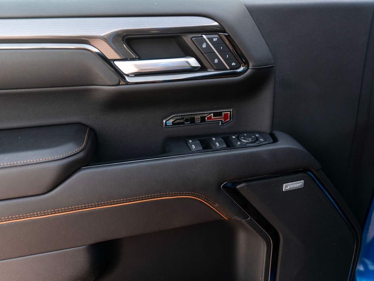 جي أم سي سييرا 5.3L V8 AT4 Regular Cab (AWD)