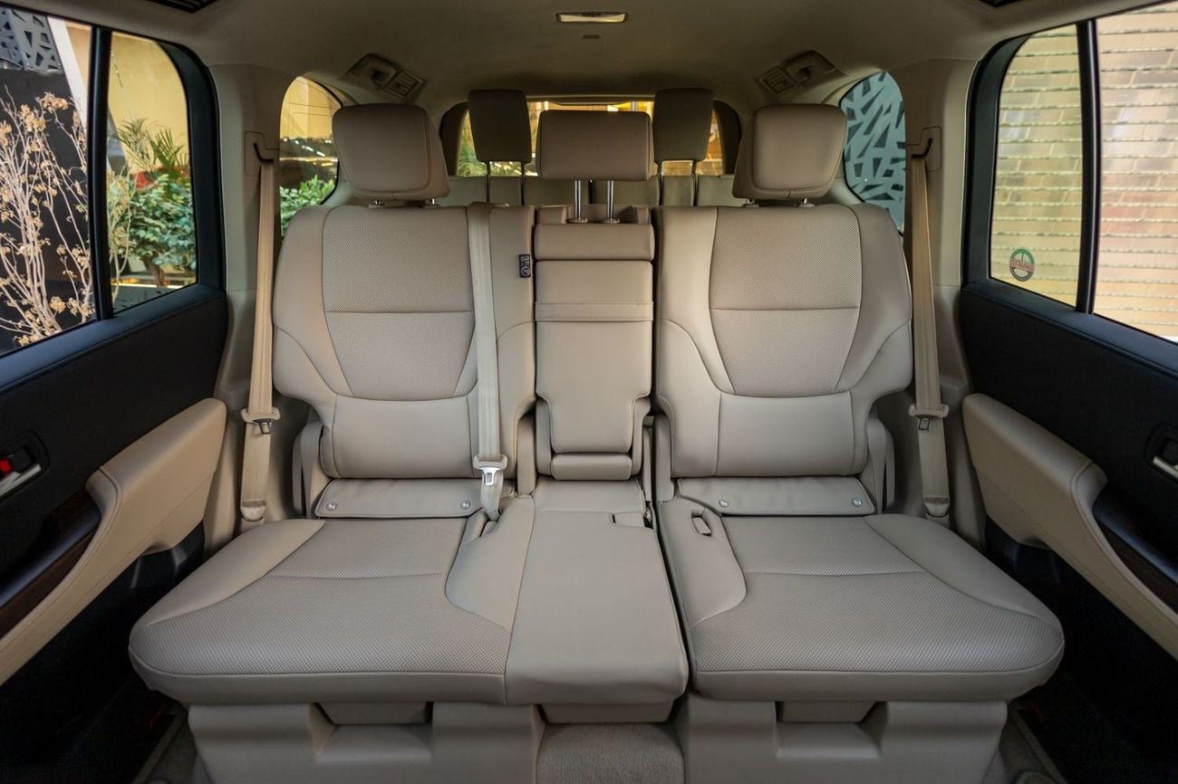 Toyota Land Cruiser GXR Toyota Land Cruiser GXR 2025 GCC | Agency Warrant