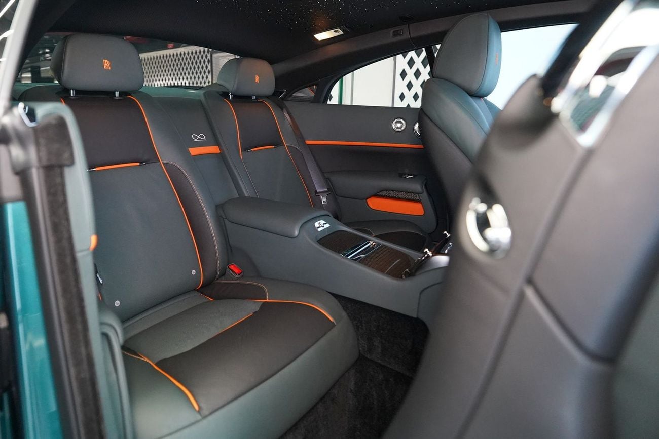 Rolls-Royce Wraith BLACK BADGE