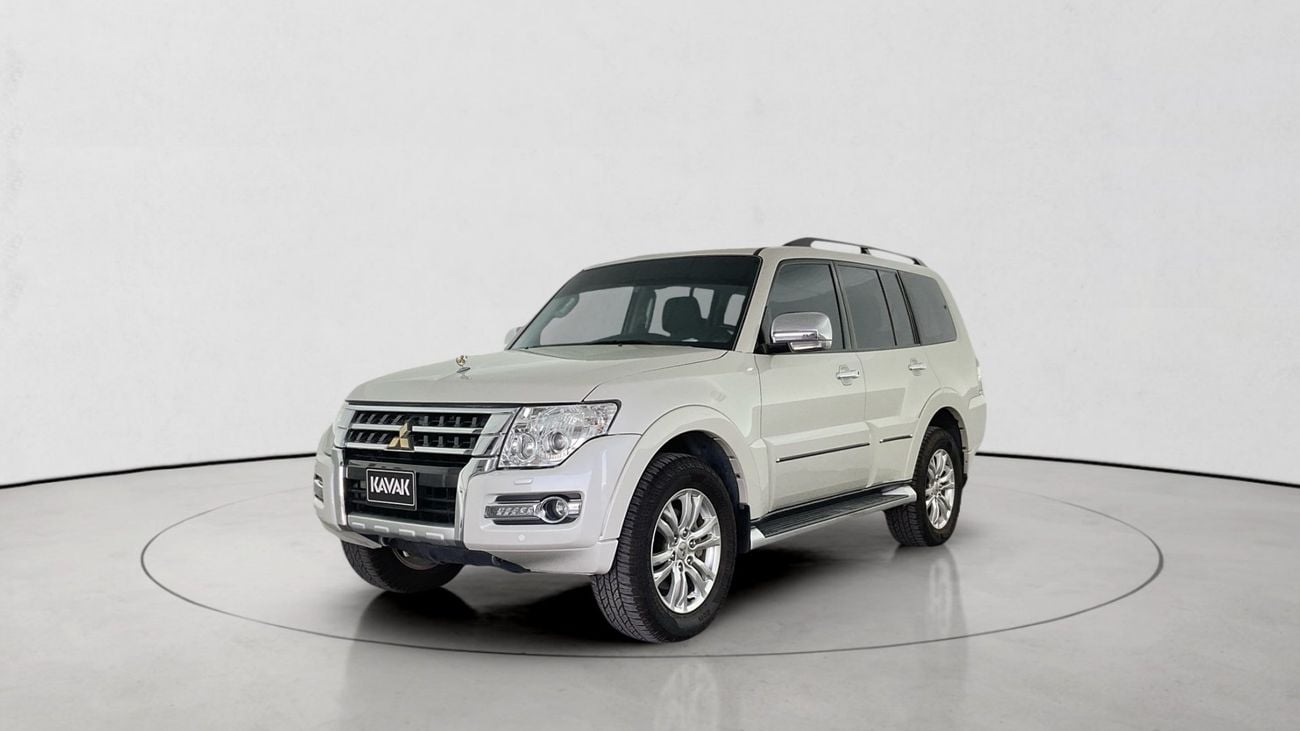 ميتسوبيشي باجيرو GLS HIGHLINE | شامل الضمان | 0 ﺪﻔﻋﺓ ﺃﻮﻟﻯ