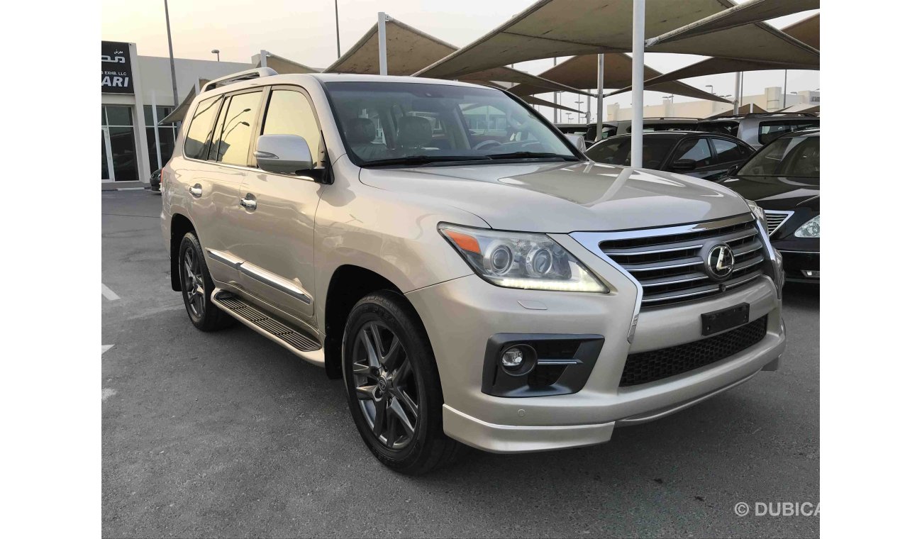 Lexus LX570