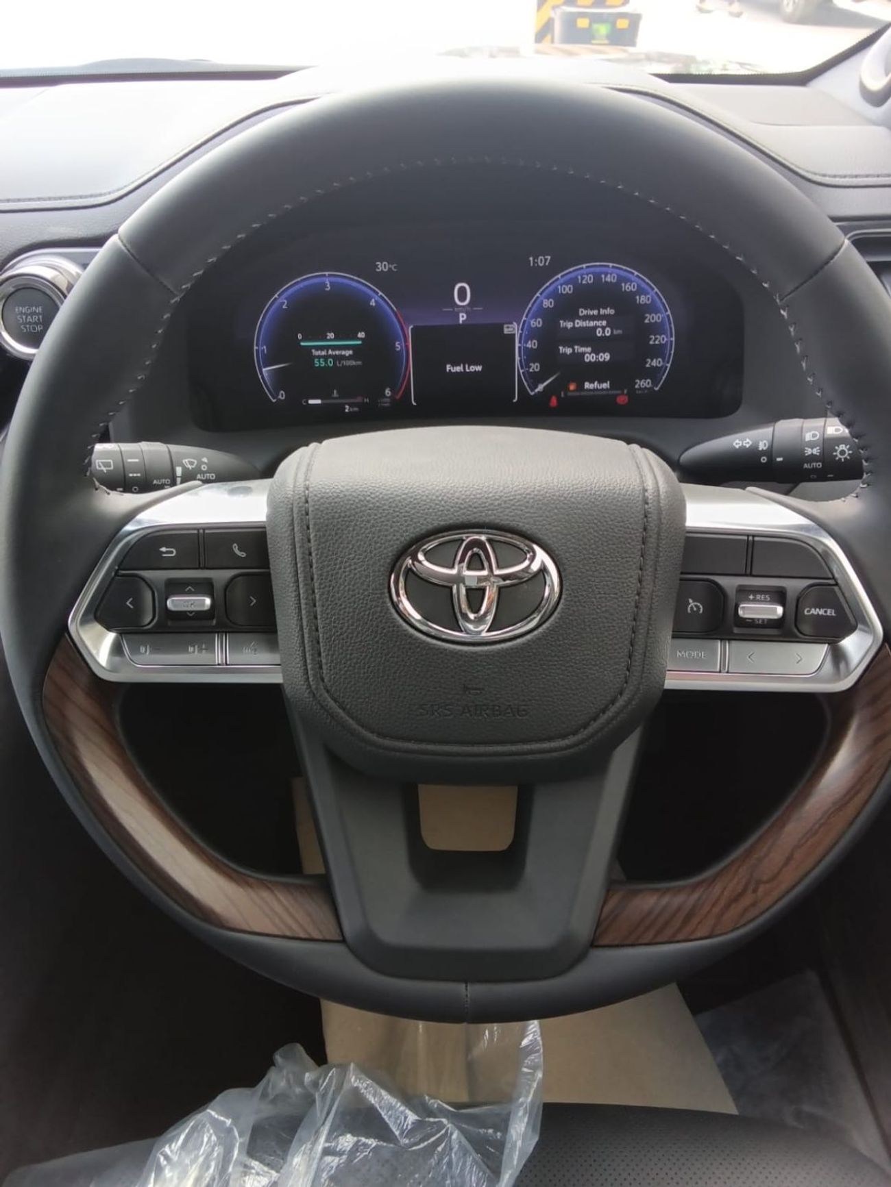 تويوتا لاند كروزر TOYOTA LANDCRUISER 300 3.3L DIESEL 4WD VX AUTO