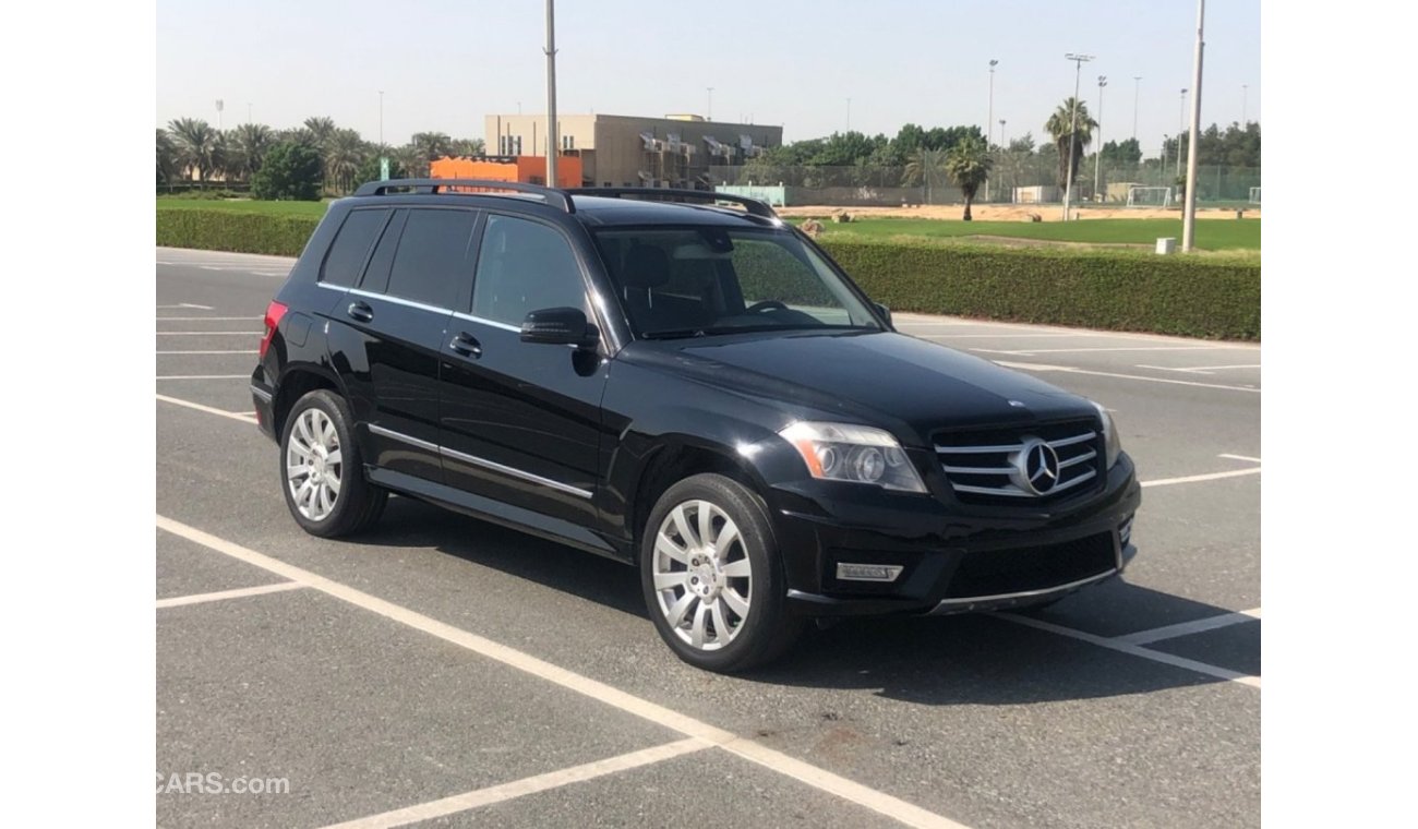 مرسيدس بنز GLK 350 موديل 2012 حاله ممتازه من الداخل والخارج