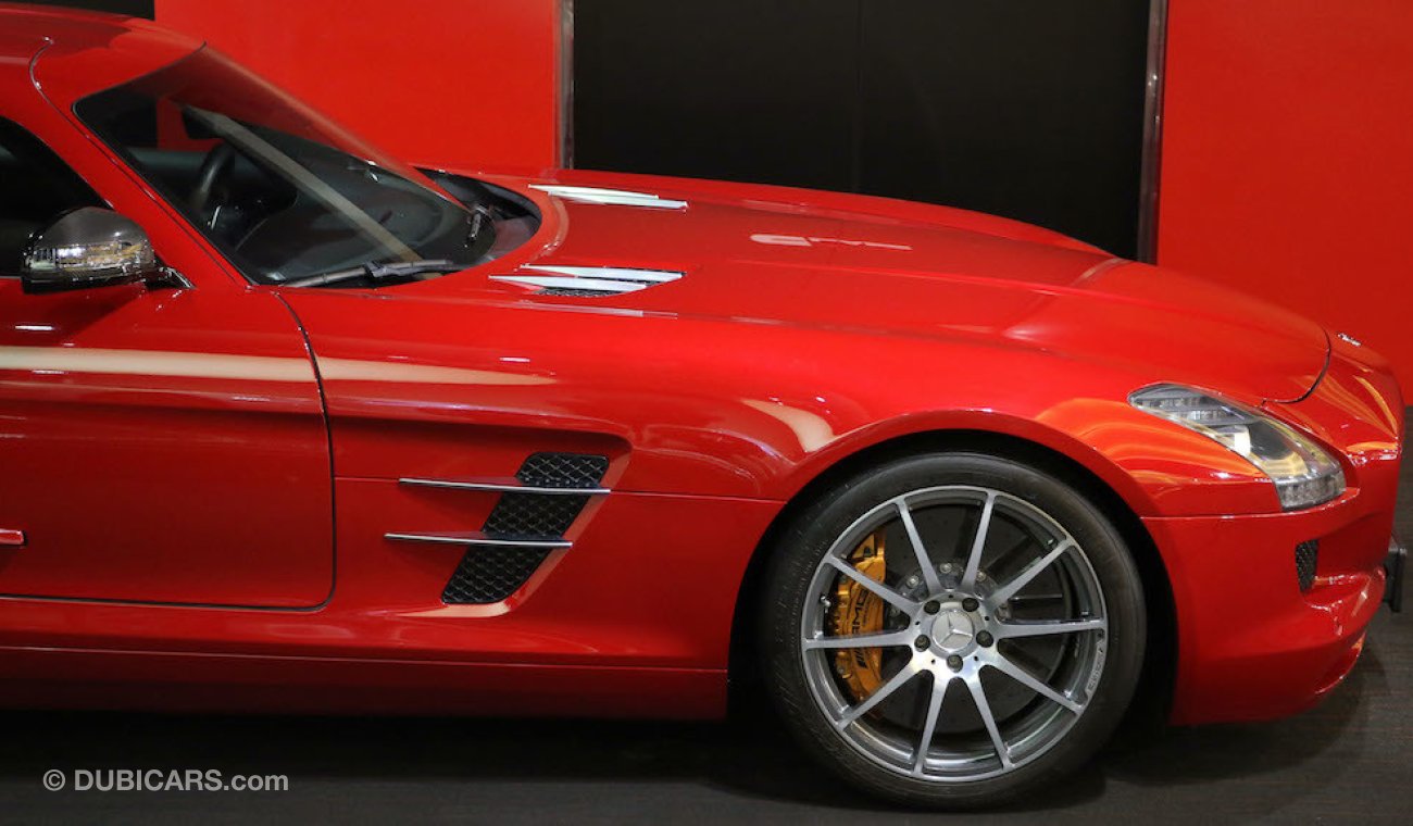 Mercedes-Benz SLS AMG