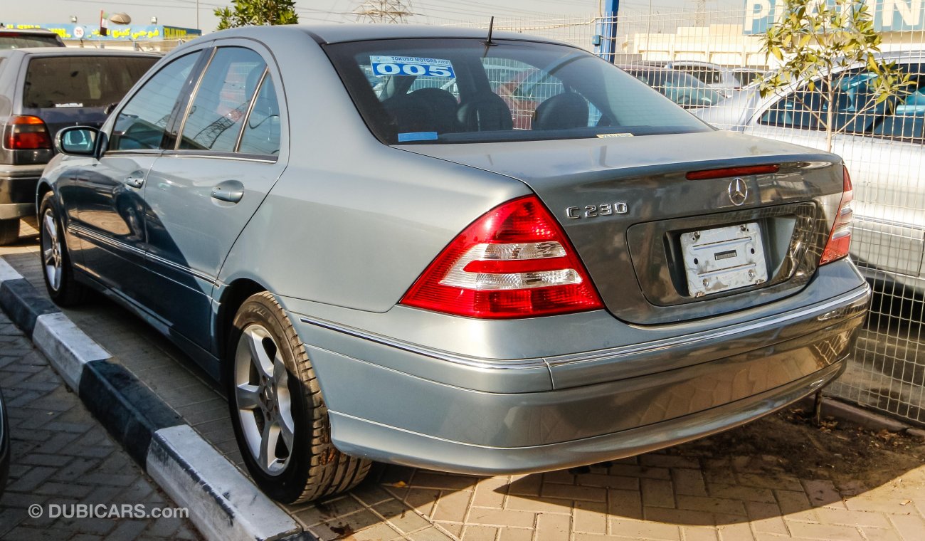 Mercedes-Benz C 230