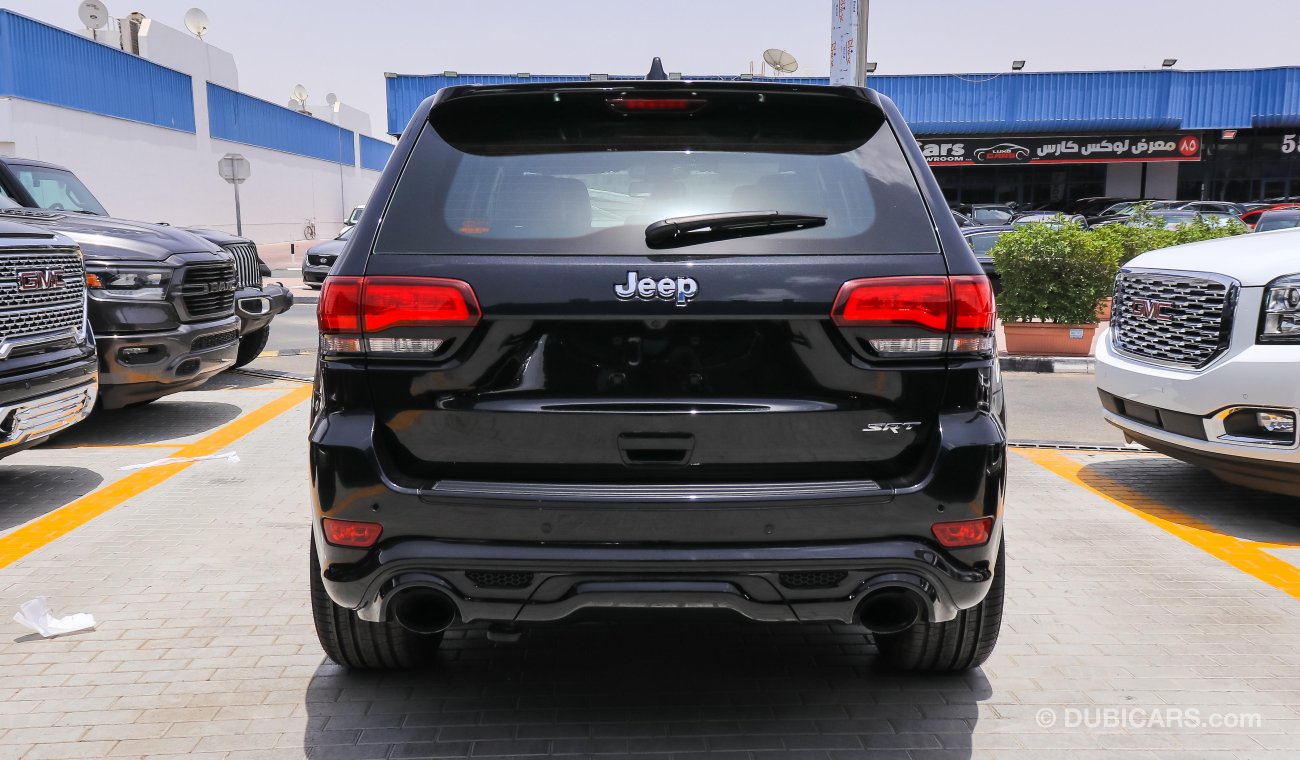 Jeep Grand Cherokee SRT