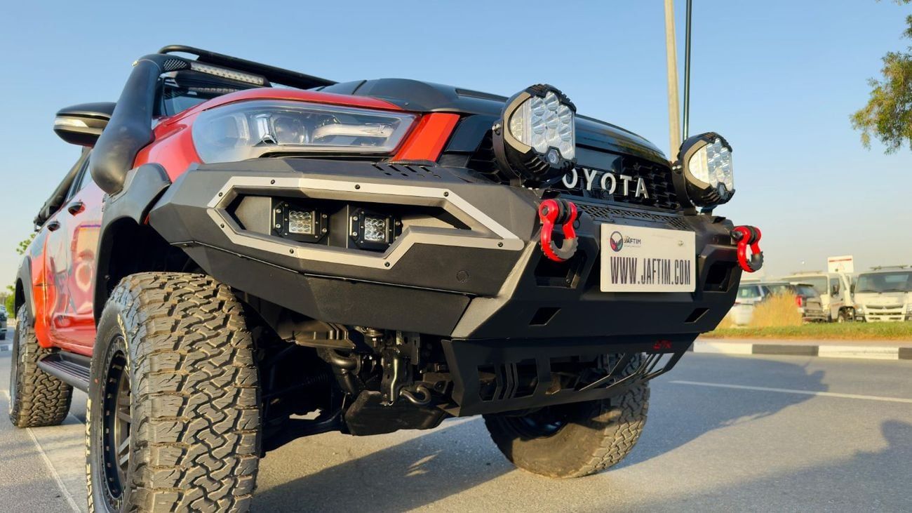 تويوتا هيلوكس PREMIUM OFF ROAD MODIFIED | DOUBLE CABIN | 2.8L DIESEL ENGINE | AUTOMATIC TRANSMISSION | RHD | 2018