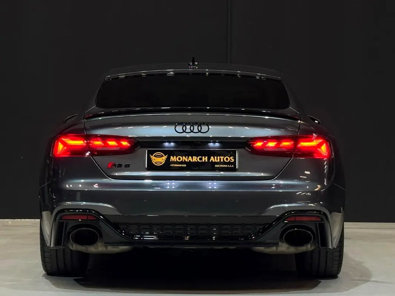 Audi RS5 Zero dent zero accident,clean title,with 1 year monarch extended warranty