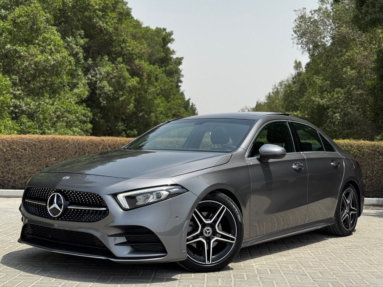 Mercedes-Benz A 200 Premium 2.0L