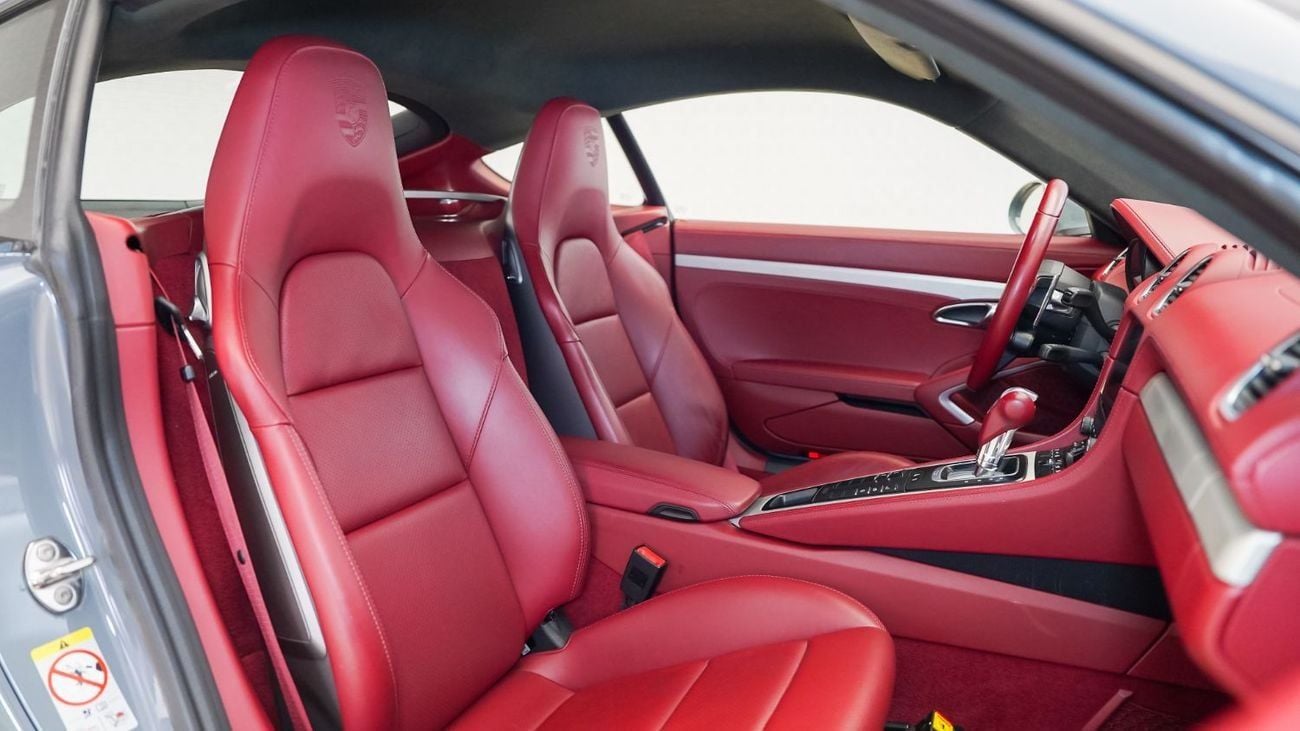 Porsche 718 Cayman GTS 4.0L A/T UAE's Very Best Example | AED 5,725 Per Month