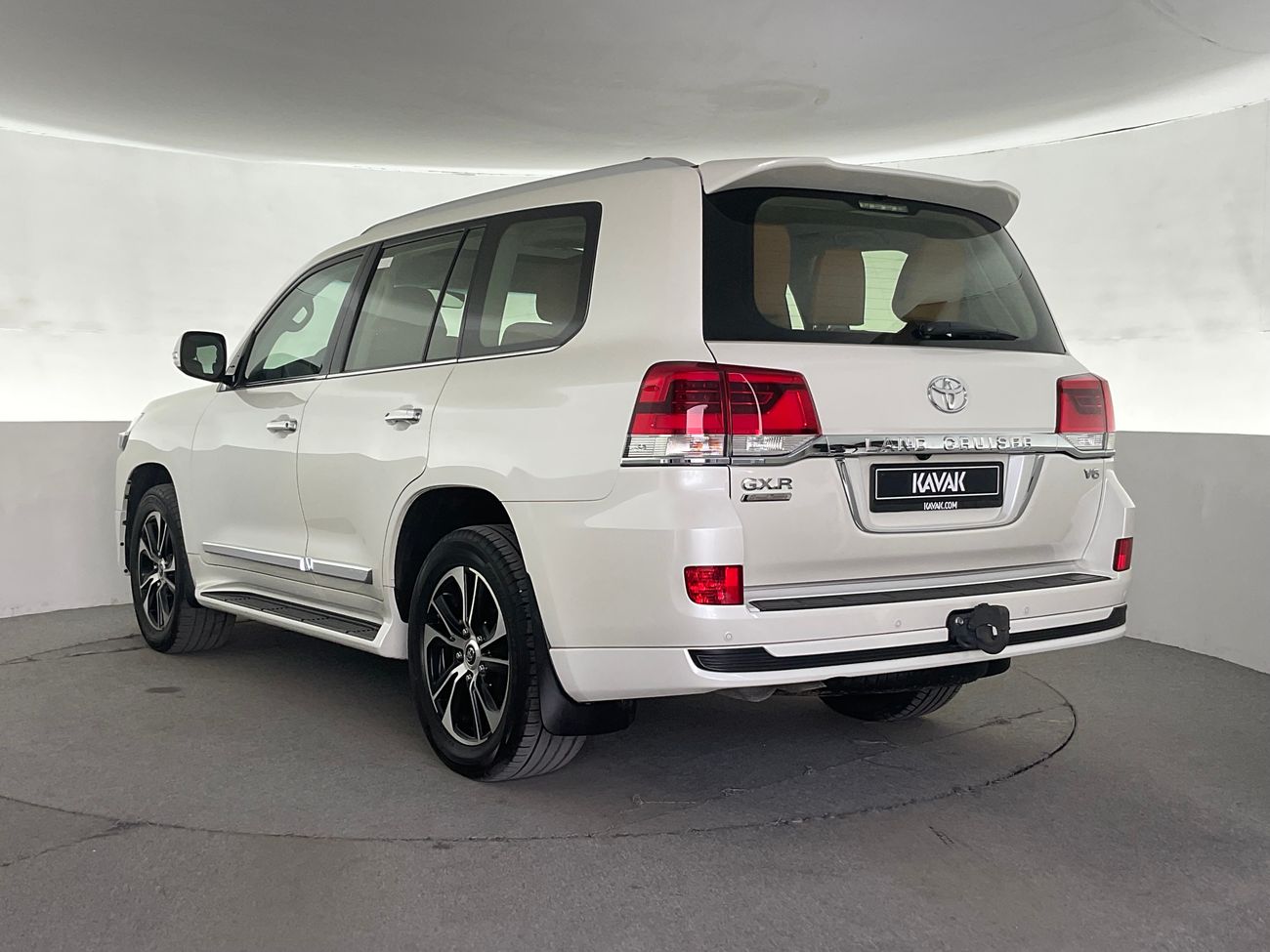 تويوتا لاند كروزر GXR GT | شامل الضمان | 0 ﺪﻔﻋﺓ ﺃﻮﻟﻯ