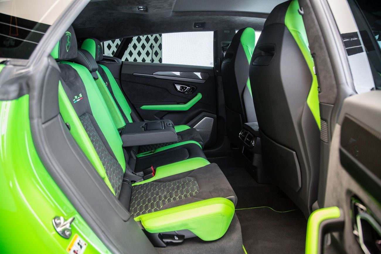 Lamborghini Urus STD 4.0T V8 CAPSULE