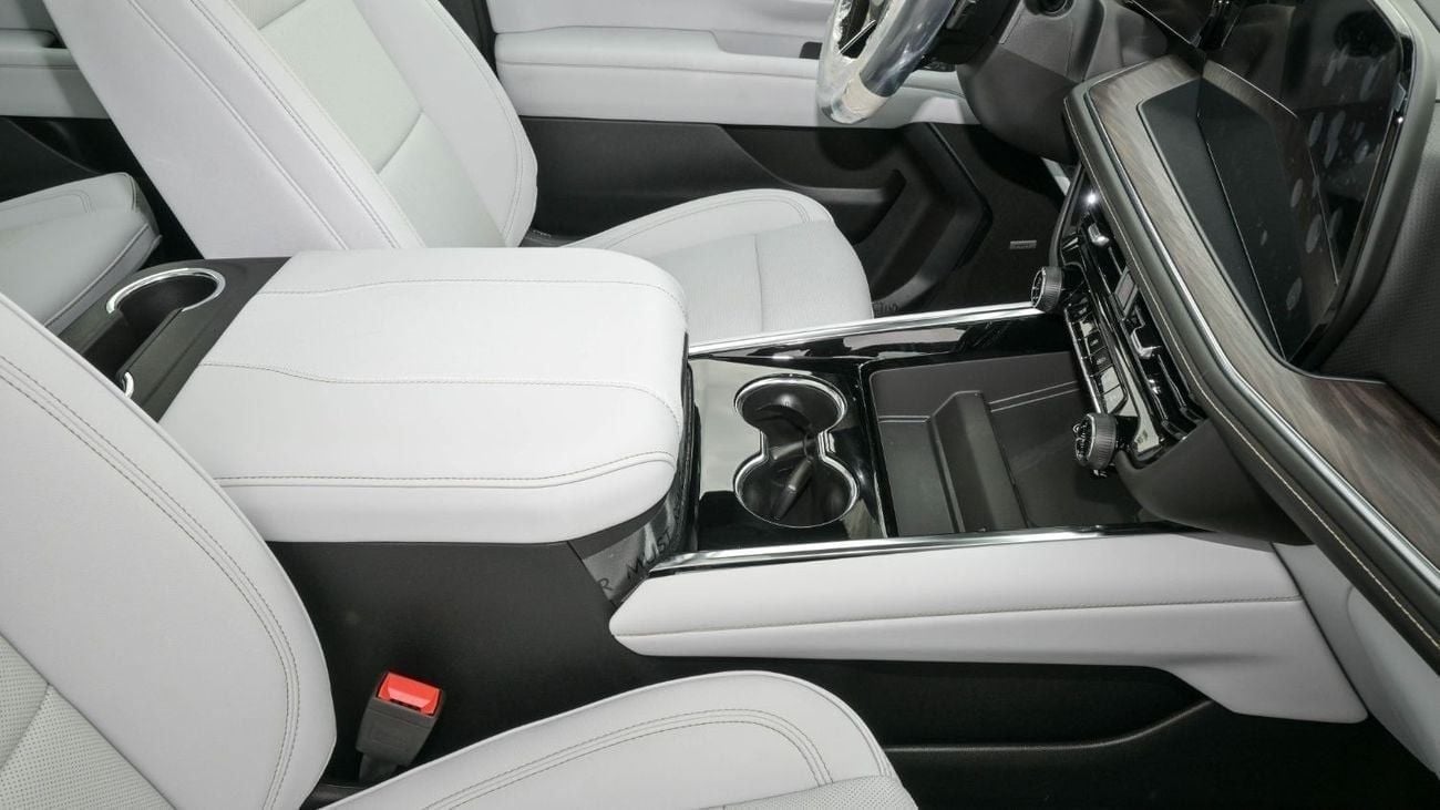 شيفروليه تاهو CHEVROLET TAHOE Premier AWD 5.3L V8 - 2025 (Export)