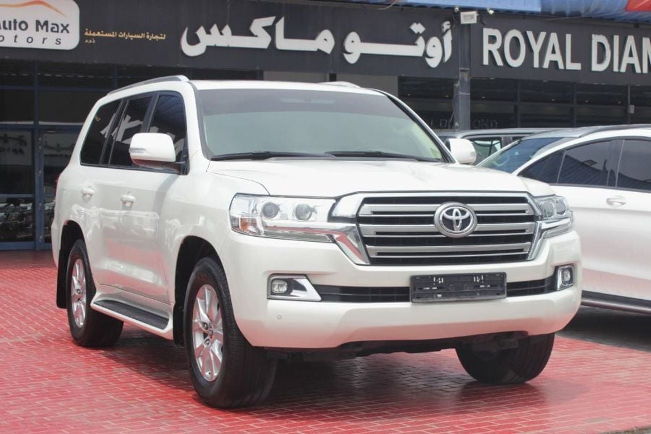 Toyota Land Cruiser STD EXR 5.7L 4WD V8,GCC