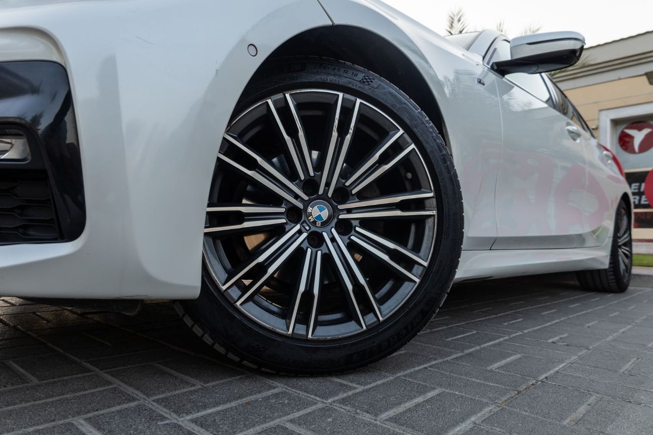 بي أم دبليو 320 M Sport 2.0L