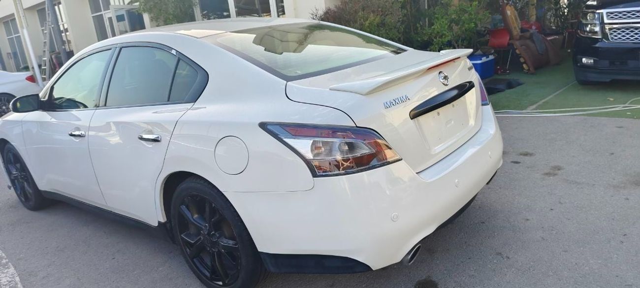 Nissan Maxima Maxima