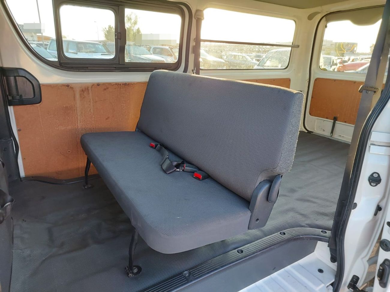 تويوتا هاياس TOYOTA HIACE VAN RHD 2015 MODEL 3.0 L DIESEL MANUAL(PM96484)
