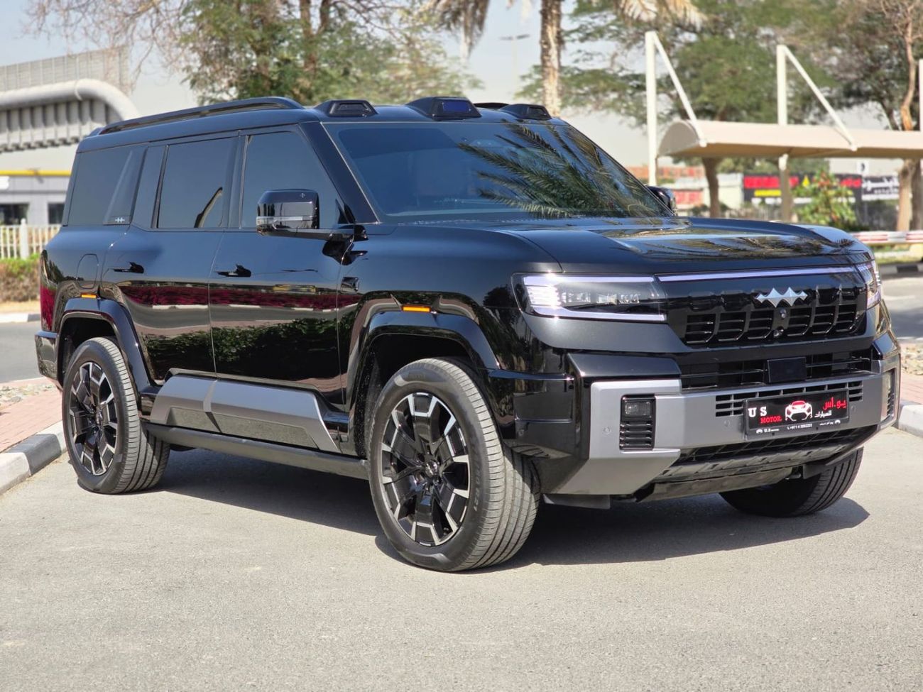 بي واي دي ليوبارد 8 Smart and Brave Flagship Edition (7 Seats)